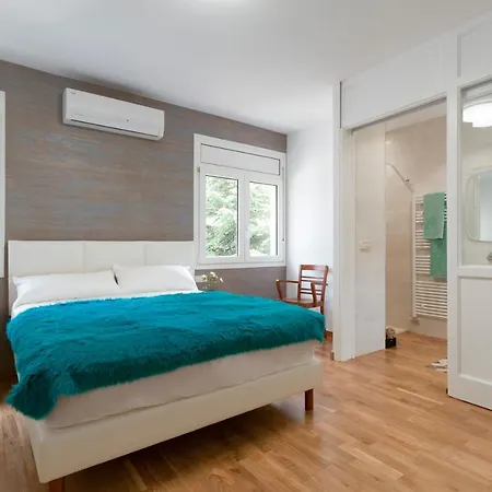 El Jardi De L'avet Bed & Breakfast Lleida