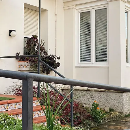 El Jardi De L'avet Bed & Breakfast Lleida